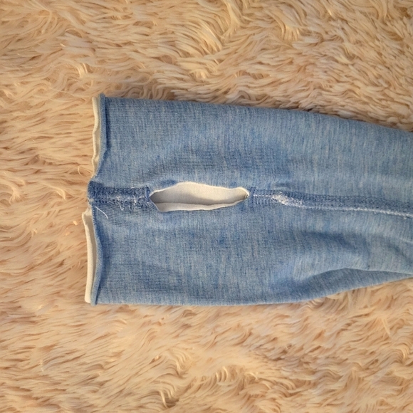 Lululemon Reversable Long-Sleeved Double-layered Top; Size 8 - Picture 5 of 5